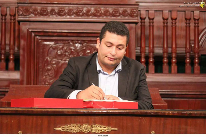 اياد الدهماني ينفي استغلال حركة تحيا تونس لمؤسسات الدولة

