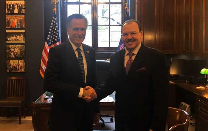 السفير التونسي لدى واشنطن فيصل قويعة يلتقي ميت رومني