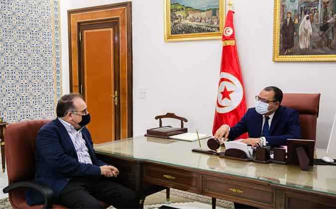رئيس الحكومة هشام المشيشي يلتقي وزير الصحة بالنيابة محمد الطرابلسي 