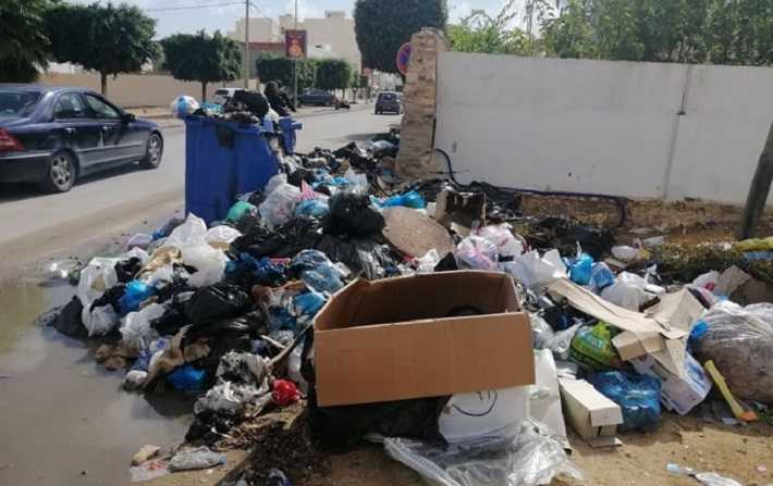 الدولة أمام أزمة النفايات في صفاقس : 15 شهرا  من البلاغات 