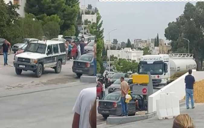  حي النصر – وصول الوقود مرفوقا بالحماية الأمنية وسط الزغاريد

