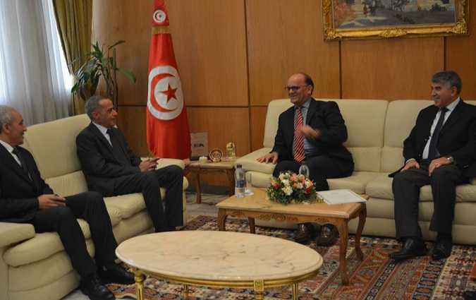 اعتماد عزوز باعلال سفيرا جديدا للجزائر في تونس

