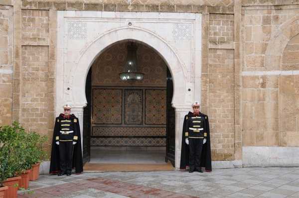 الاتفاق على تشكيل حكومة ائتلافية بمشاركة 4 أحزاب