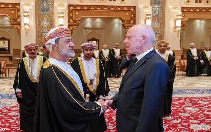 وفاة  سلطان عمان: قيس سعيد يقدّم واجب العزاء 