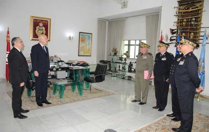قيس سعيّد يؤدّي زيارة إلى مقرّ وزارة الدفاع 