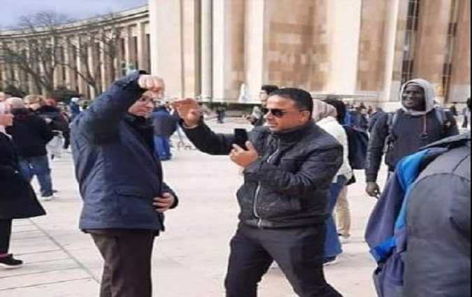عبد اللطيف العلوي يصف مدينة باريس بالعاهرة ثم يلتقط صورة مع برج ايفل ..

