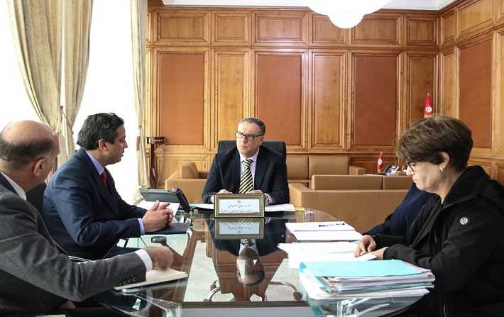 قضية البنك الفرنسي التونسي محور إجتماع الشواشي بالمكلف العام بنزاعات الدّولة وممثلين عن مكتب المحاماة التونسي