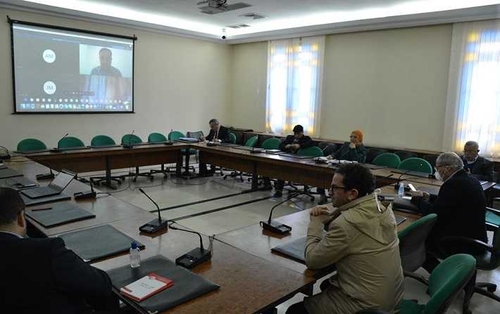 لجنة النظام الداخلي تواصل مناقشة مشروع قانون التفويض لرئيس الحكومة