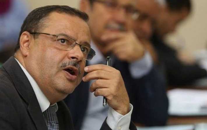 وزير الفلاحة ينفي تقديم تراخيص صيد بالصحراء التونسية للوفد القطري 