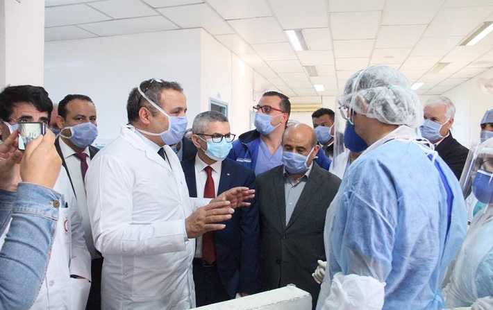 وزيرا الصحة و التعليم العالي  يزوران مستشفى فرحات حشاد بسوسة