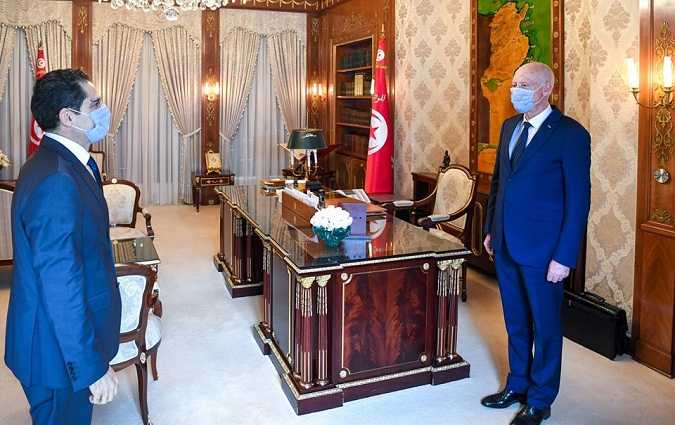 متابعة عمليات إجلاء التونسيين العالقين بالخارج محور لقاء رئيس الدولة بوزير الخارجية

