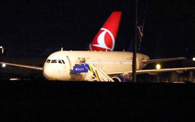رئاسة الجمهوريّة تأذن لطائرة تركية  محملة بمساعدات موجهة إلى الشعب الليبي بالنزول في مطار جربة جرجيس 