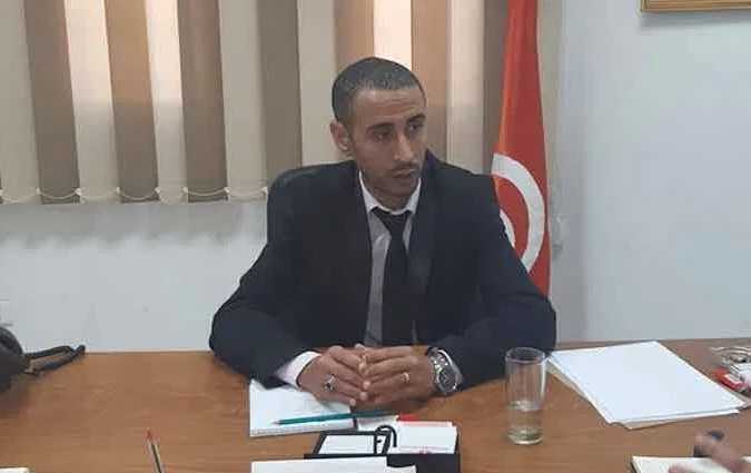 الحكم بالسجن على معتمد سيدي الهاني مع ايقاف التنفيذ 
