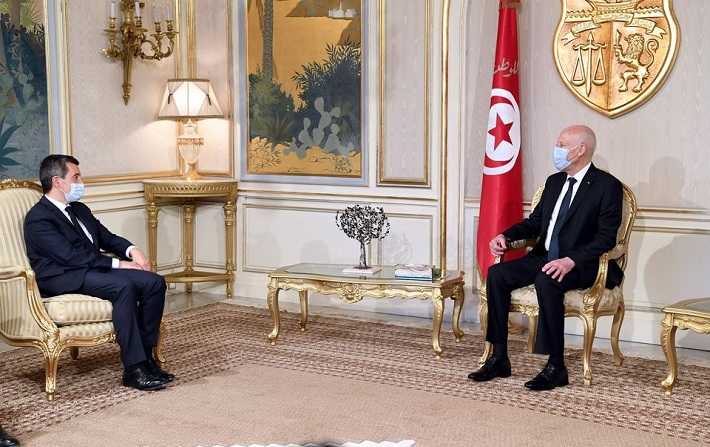 مكافحة الإرهاب والحدّ من ظاهرة الهجرة غير النظامية محور لقاء قيس سعيد بوزير الداخلية الفرنسي