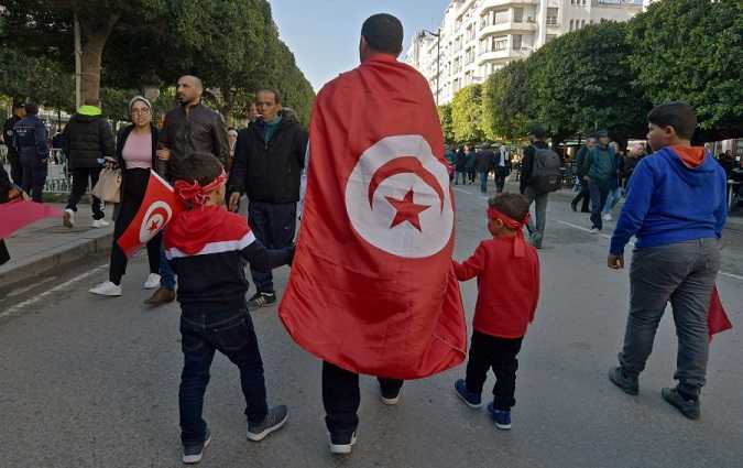 ايمرود- 77 بالمائة من التونسيين يعتبرون الأحزاب سبب فشل الثورة!

