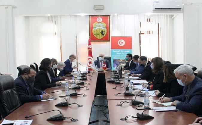 جلسة عمل بين وزارة الصحة و ممثلي البنك الدولي لتوفير اللّقاحات في اقرب الآجال 