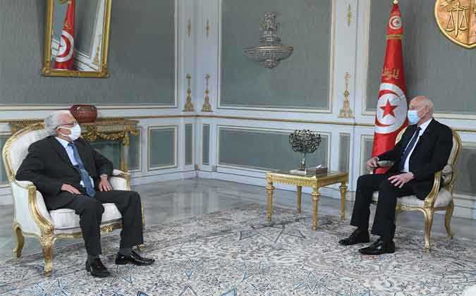 قيس سعيد يلتقي محمّد صالح بن عيسى الأمين العام المساعد رئيس مركز جامعة الدول العربية في تونس