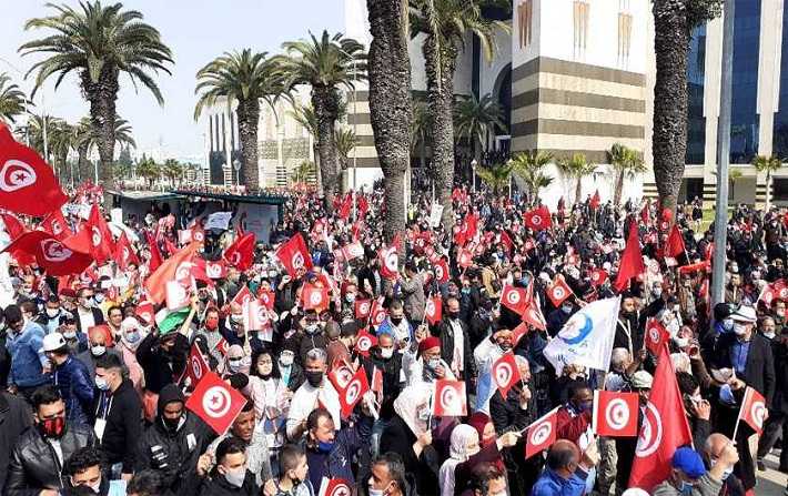 حياة التونسيّين أهم من صندوق تعويضاتكم وستنتصر تونس على كورونا


