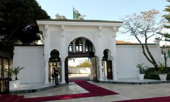 الرئاسة الجزائرية - وفاة 3 جزائرين في عمل ارهابي واتهامات للمغرب

