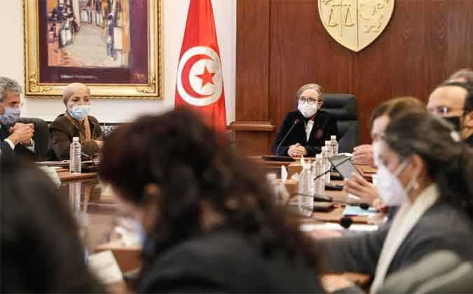 كورونا : بودن تدعو الى تشديد الاجراءات على الوافدين على تونس  