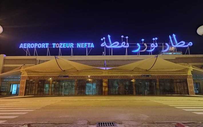  إعادة فتح كامل المدرج بمطار توزر نفطة الدولي للجولان الجوي العمومي