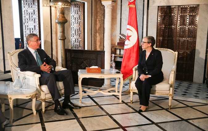 منتدى تونس للاستثمار - جلسة عمل 
 بين رئيسة الحكومة و وفد عن البنك الدولي والمؤسسة المالية الدولية

