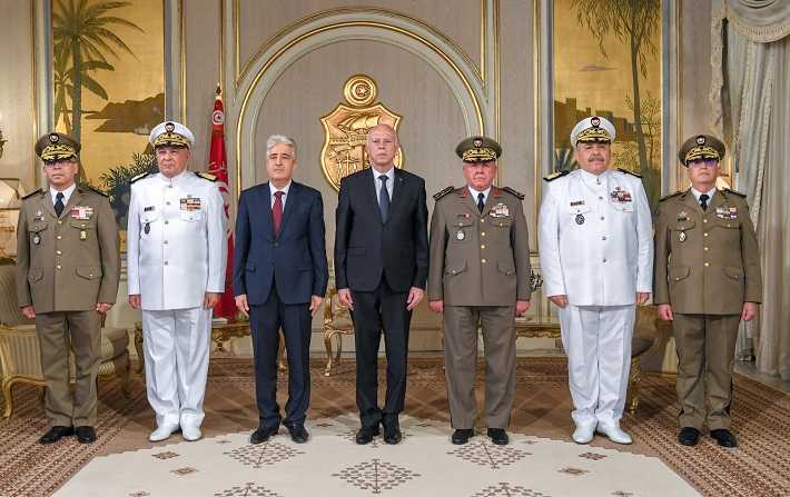 الرئيس سعيد يُشرف على موكب ترقية الضباط القادة بمناسبة الاحتفال بالذكرى 66 لعيد الجيش الوطني
