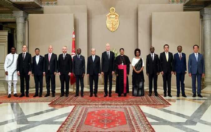سعيّد يتسلّم أوراق اعتماد 12 سفيرا أجنبيا غير مقيم بتونس
