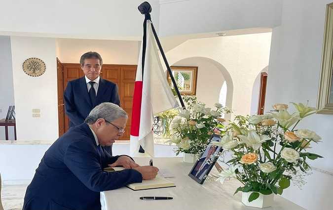 الجرندي يؤدي واجب العزاء في وفاة الوزير الأول الياباني السابق شينزو آبي

