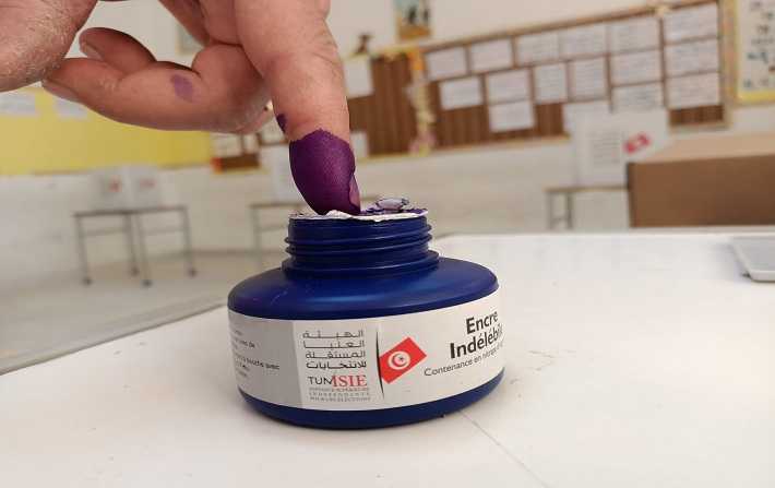 الاستفتاء : انطلاق عملية الإقتراع بكامل تراب الجمهورية مع السادسة صباحا 