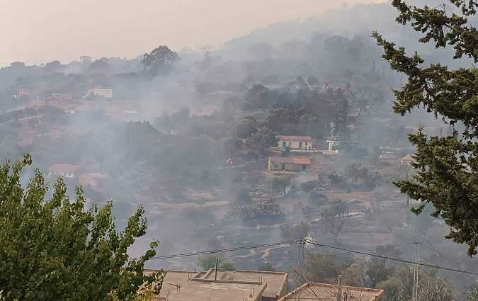 طبرقة : اندلاع حريق بجبال بريرم و النيران  تهدد المتساكنين !

