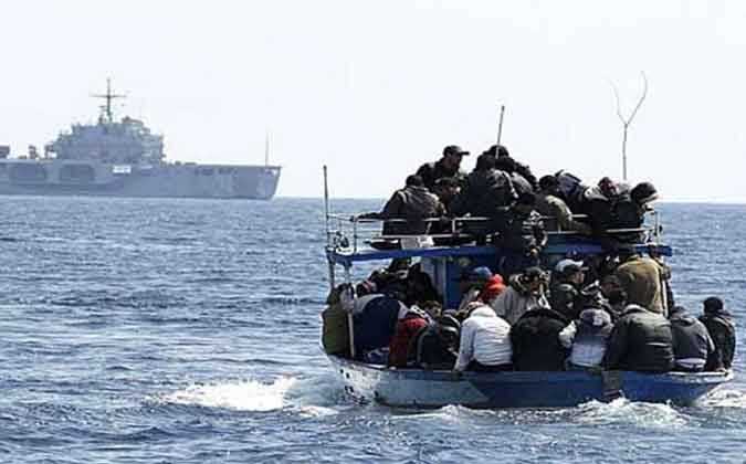 المنستير : إنقاذ 101 مهاجرا سريا كانوا يعتزمون اجتياز الحدود البحريّة خلسة 