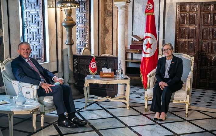 العلاقات الثنائية بين تونس وفرنسا محور  لقاء بودن بالسفير الفرنسي أندريه باران