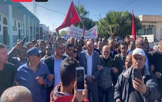 جبهة الخلاص تنظم مسيرة بشوارع الرقاب لاسقاط الانقلاب 

