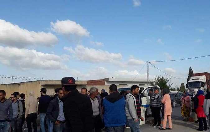 غلق الطريق الجهوية عدد 27 الرابطة بين نابل وتونس 

