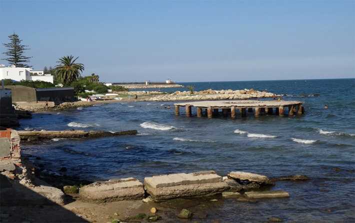 تغير مفاجئ للون مياه شاطئ قرطاج: ممنوع السباحة!