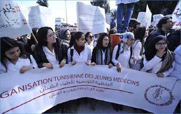 المنظمة الوطنية للأطباء الشبان تدعو منظوريها إلى اضراب عام يوم 04 نوفمبر